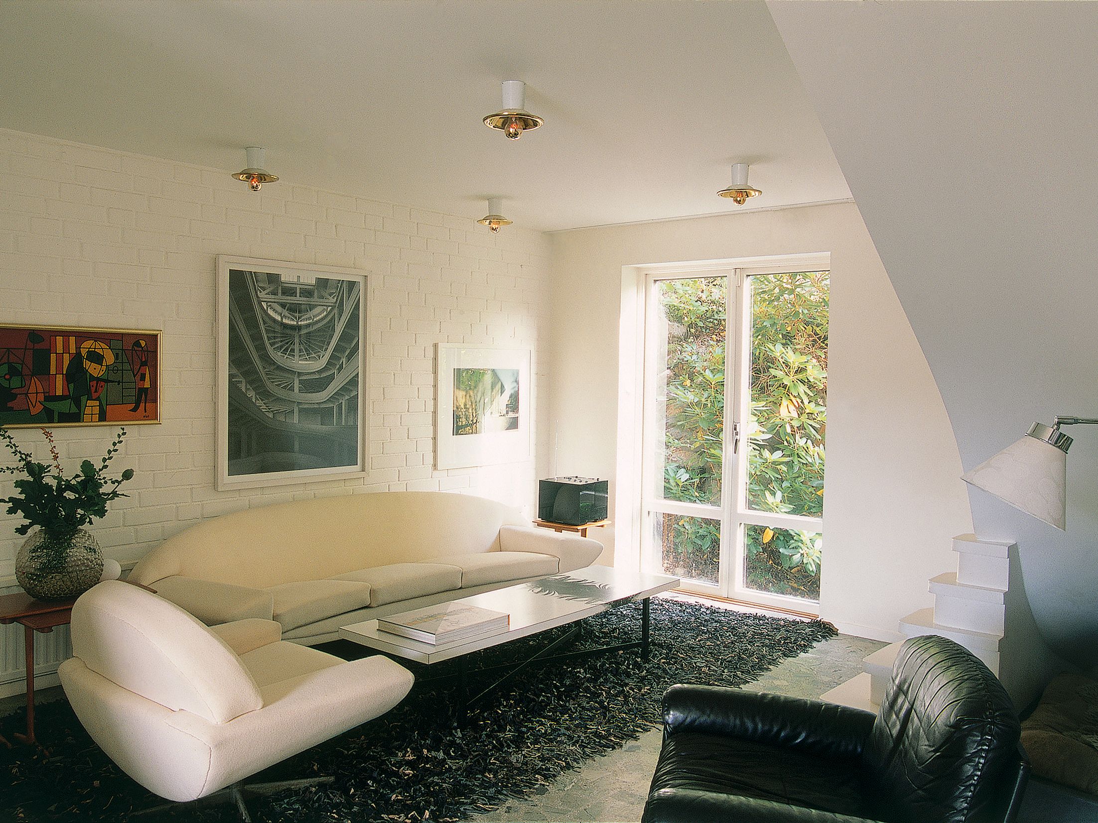 Anders Annerstedt and Katarina Abrahamssons 1960s house in Sweden is a temple to midcentury Modernism