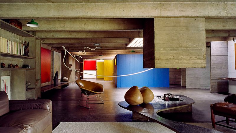 Hasta la Paulista: Brutalism of an unmistakably Brazilian kind becomes the backdrop for an entrancing new exhibition