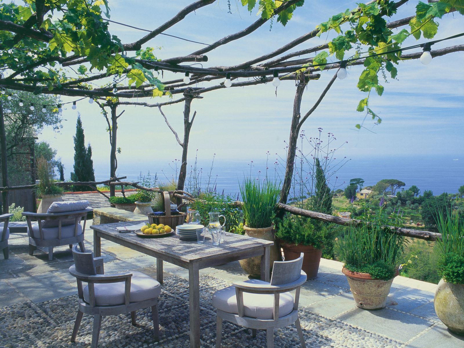 From the archive: architect Terry Dwan’s heavenly hillside home